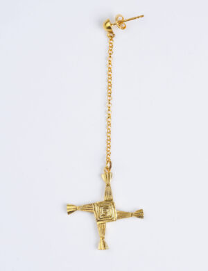 925 Ayar Gümüş Üzeri 18K Altın Kaplama Brigid Cross Tek Sallantılı Küpe – El Yapımı