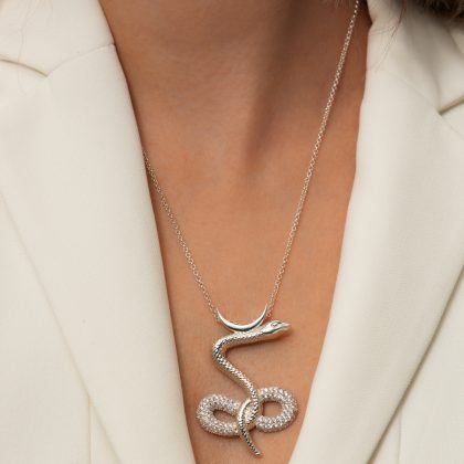 925 Ayar Gümüş Tanrıça Lilith Kolye – Beyaz Zirkon Taşlı, El Yapımı, Mitolojik Tasarım