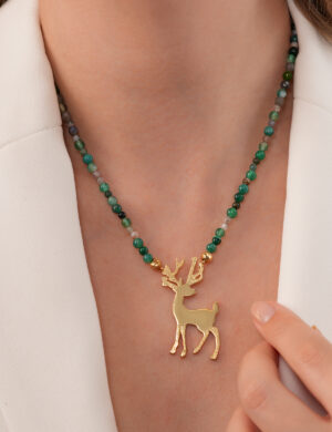 Geyik & Yeşil Akik 925 Ayar Gümüş Kolye – 18K Altın Kaplama, El Yapımı